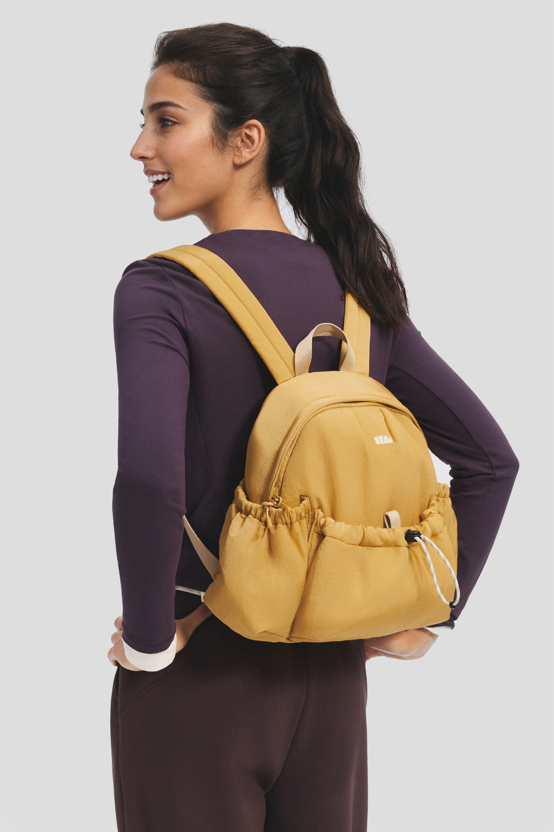 Mochila ligera y expandible LC007