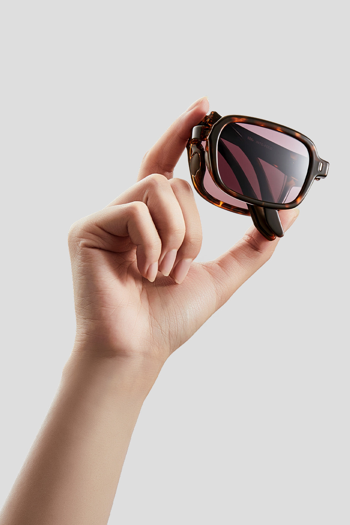 Small Square Frame Sunglasses UV 400 FD016/FD430