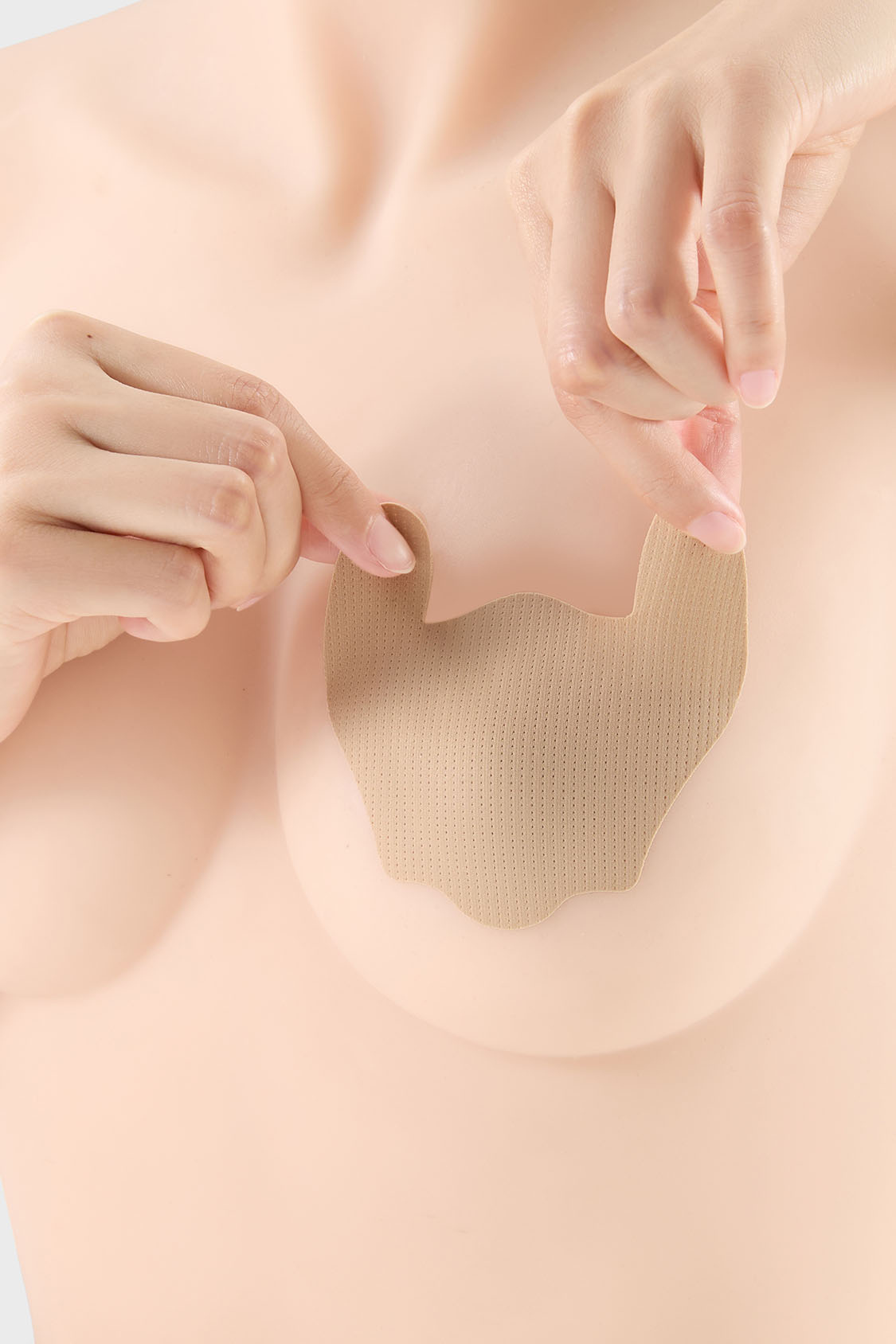 Short U-Shape Breathable Disposable Nipple Covers TH004 | Beneunder